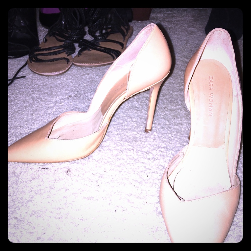 ZARA nude asymmetrical cut pumps